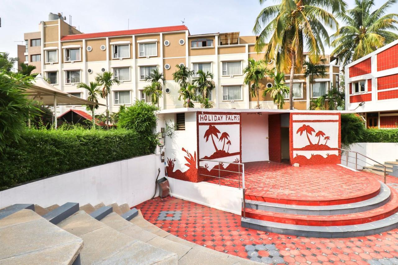 Palette - Holiday Palms Hotel Bangalore Buitenkant foto